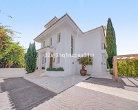 Wiederverkauf - Villa - Marbella - Nueva Andalucía