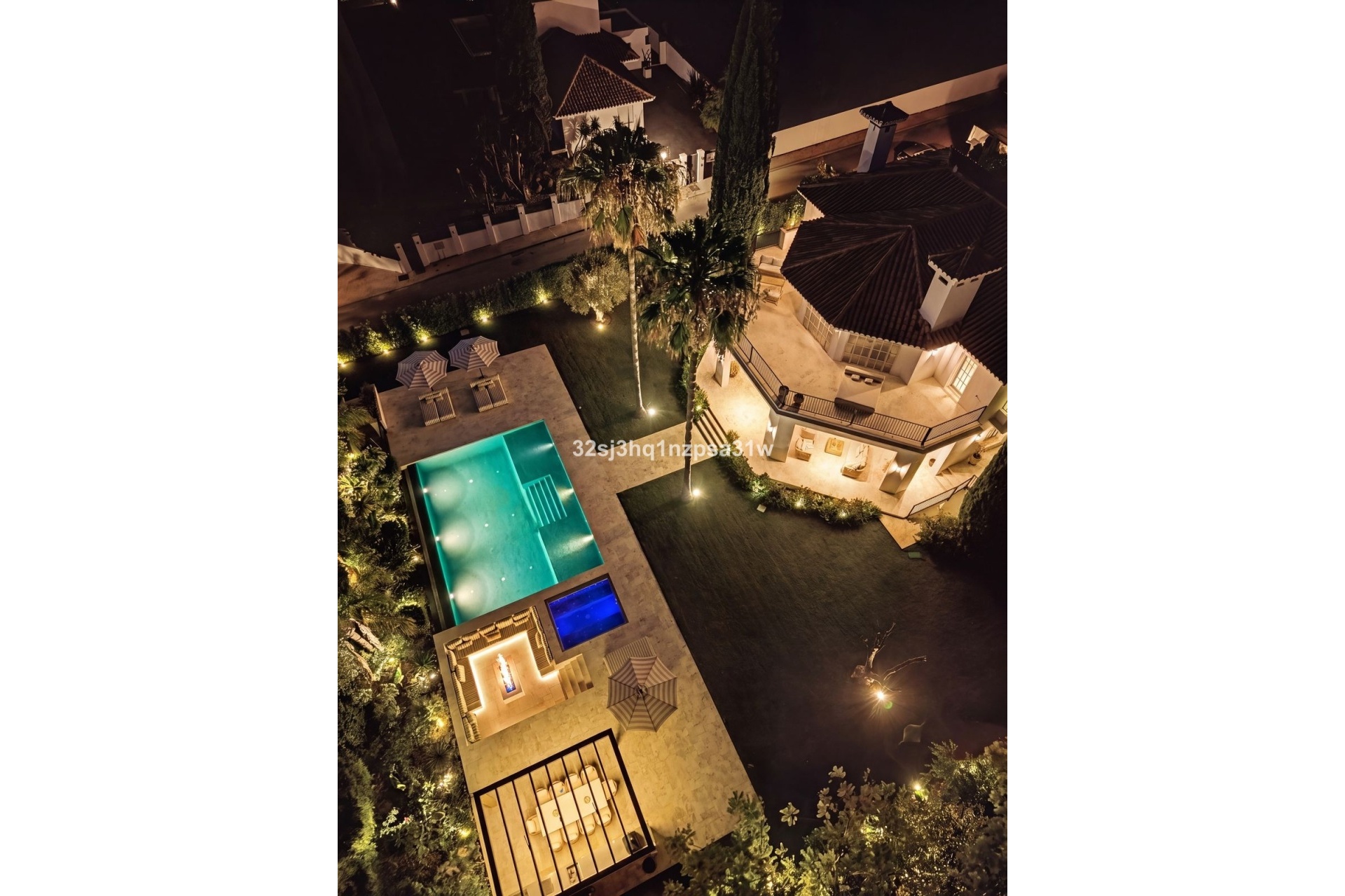 Wiederverkauf - Villa - Marbella - Nueva Andalucía