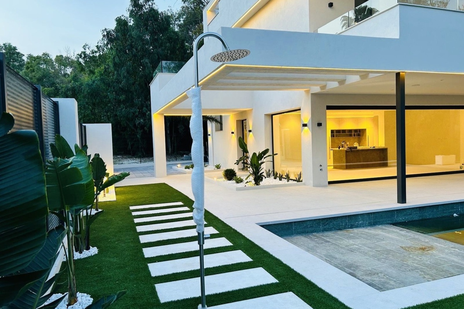 Wiederverkauf - Villa - Marbella - Nueva Andalucía