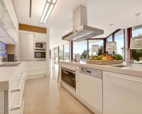Wiederverkauf - Villa - Marbella - Nueva Andalucía