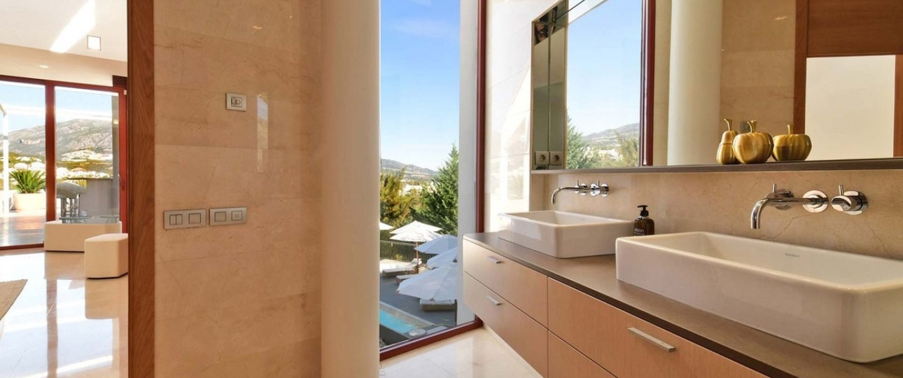Wiederverkauf - Villa - Marbella - Nueva Andalucía