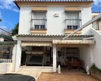 Wiederverkauf - Villa - Marbella - Nueva Andalucía