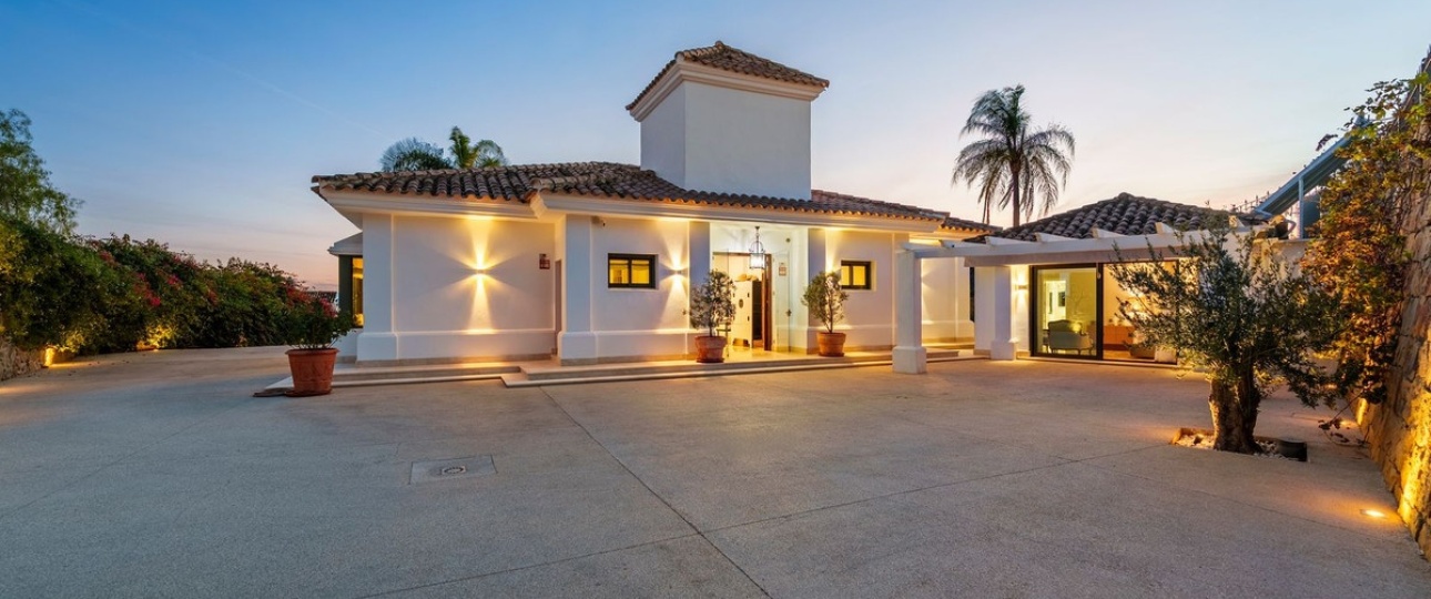 Wiederverkauf - Villa - Marbella - Nueva Andalucía