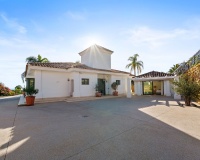Wiederverkauf - Villa - Marbella - Nueva Andalucía