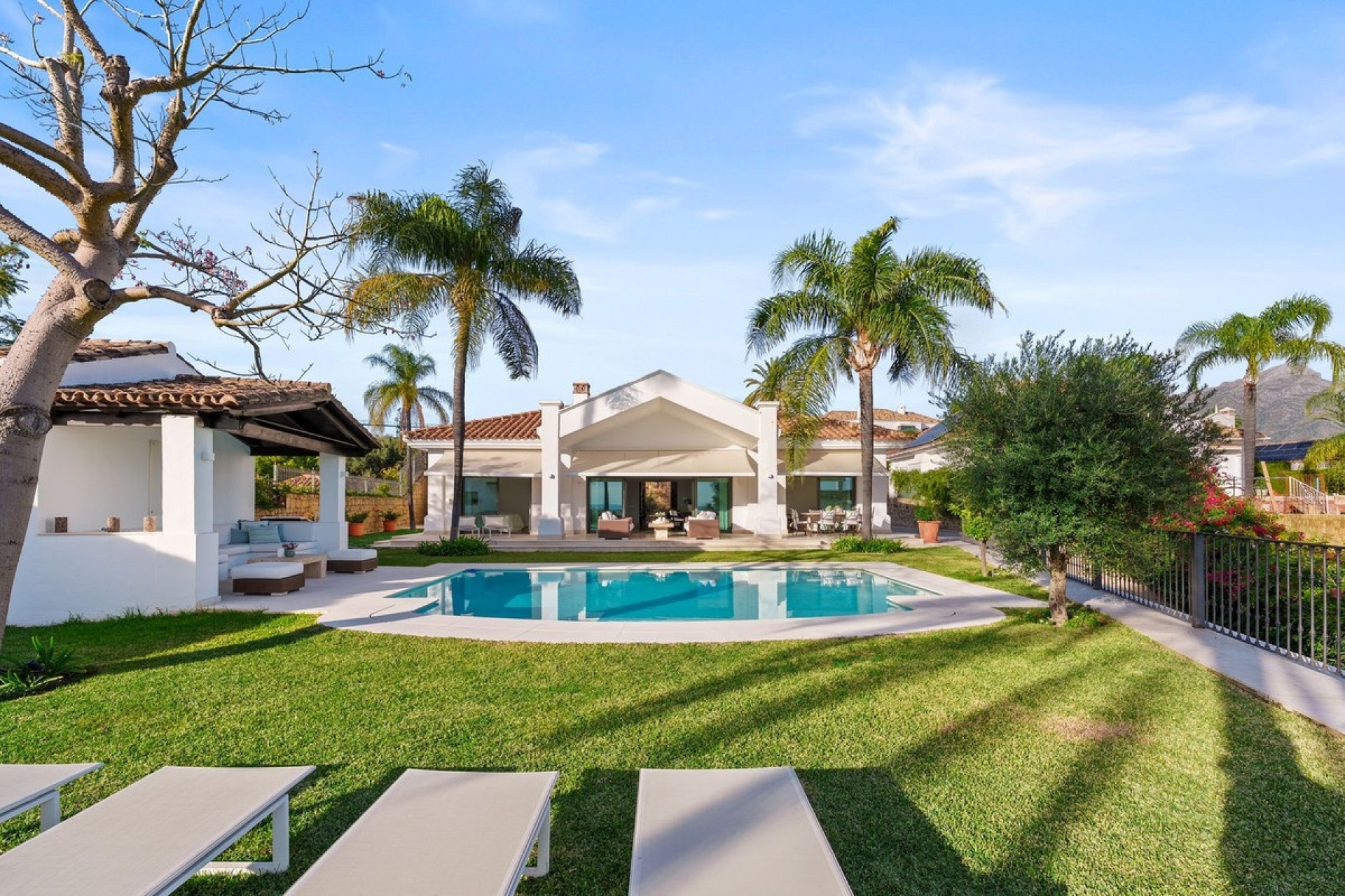 Wiederverkauf - Villa - Marbella - Nueva Andalucía