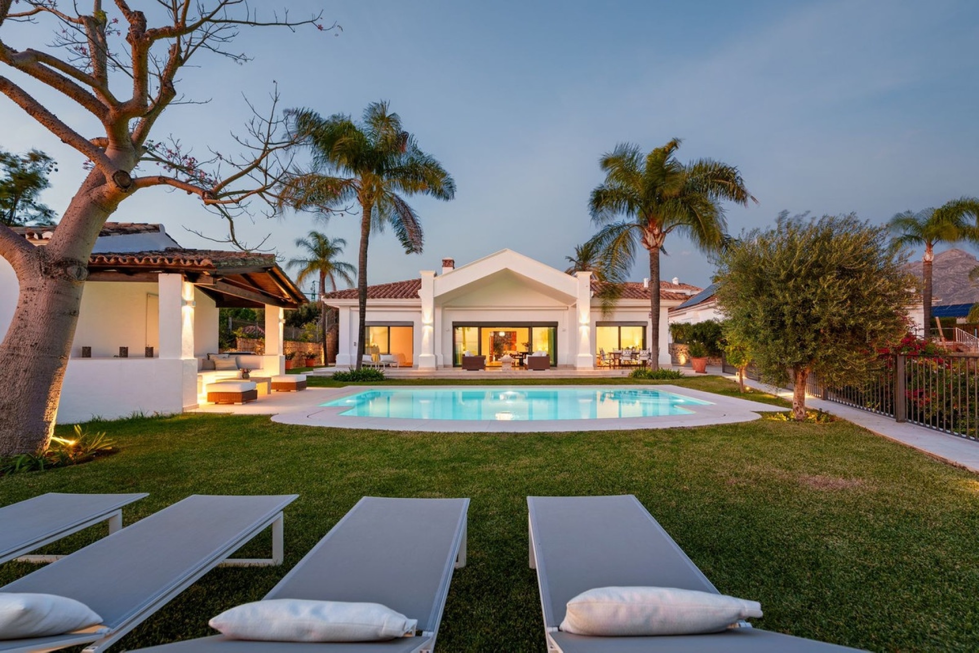 Wiederverkauf - Villa - Marbella - Nueva Andalucía