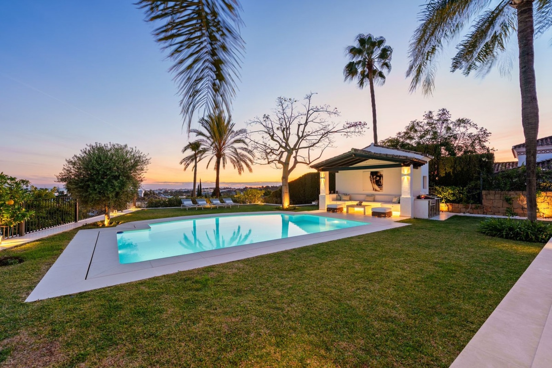 Wiederverkauf - Villa - Marbella - Nueva Andalucía