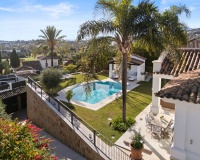 Wiederverkauf - Villa - Marbella - Nueva Andalucía