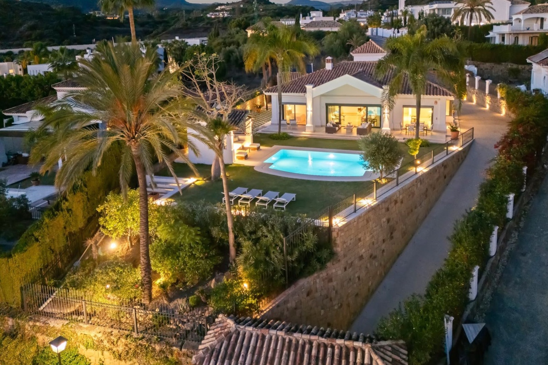 Wiederverkauf - Villa - Marbella - Nueva Andalucía
