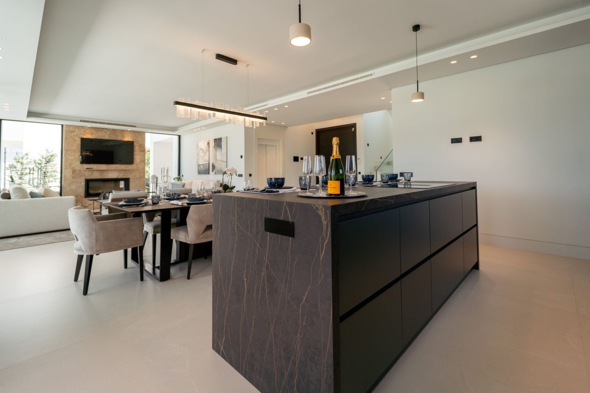 Wiederverkauf - Villa - Marbella - Nueva Andalucía