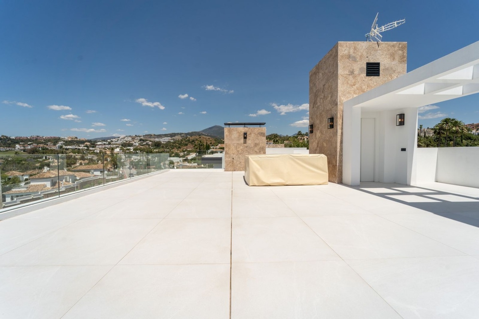 Wiederverkauf - Villa - Marbella - Nueva Andalucía