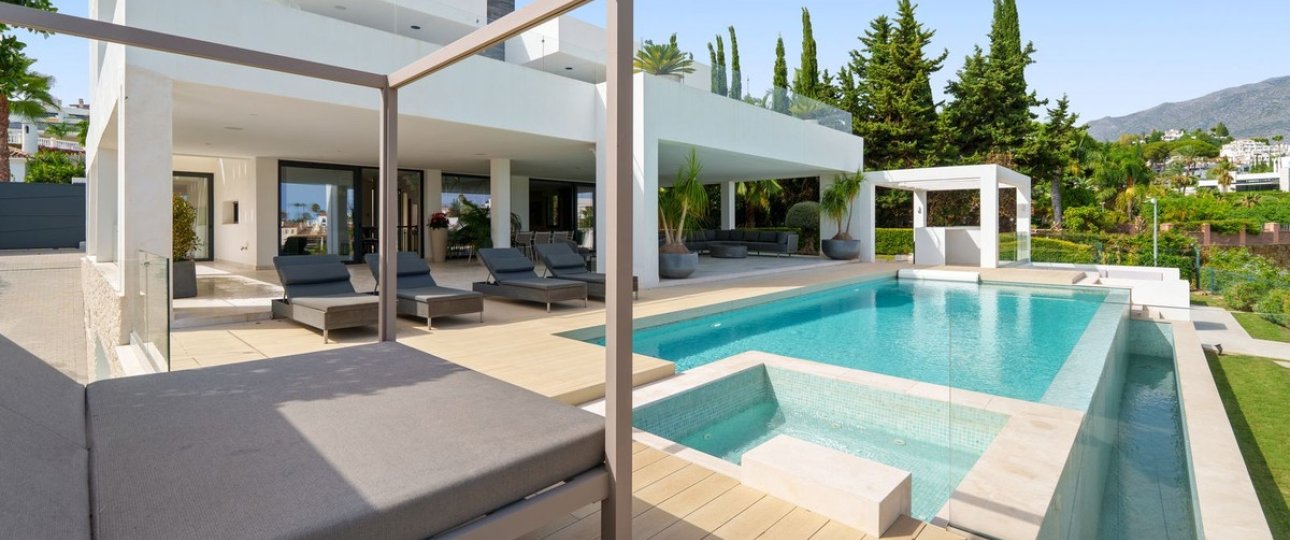 Wiederverkauf - Villa - Marbella - Nueva Andalucía