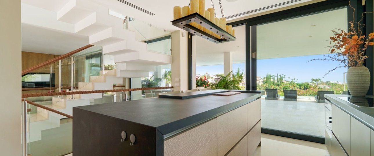 Wiederverkauf - Villa - Marbella - Nueva Andalucía