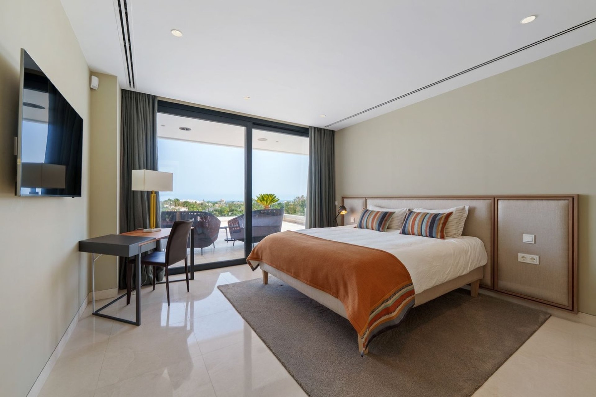 Wiederverkauf - Villa - Marbella - Nueva Andalucía