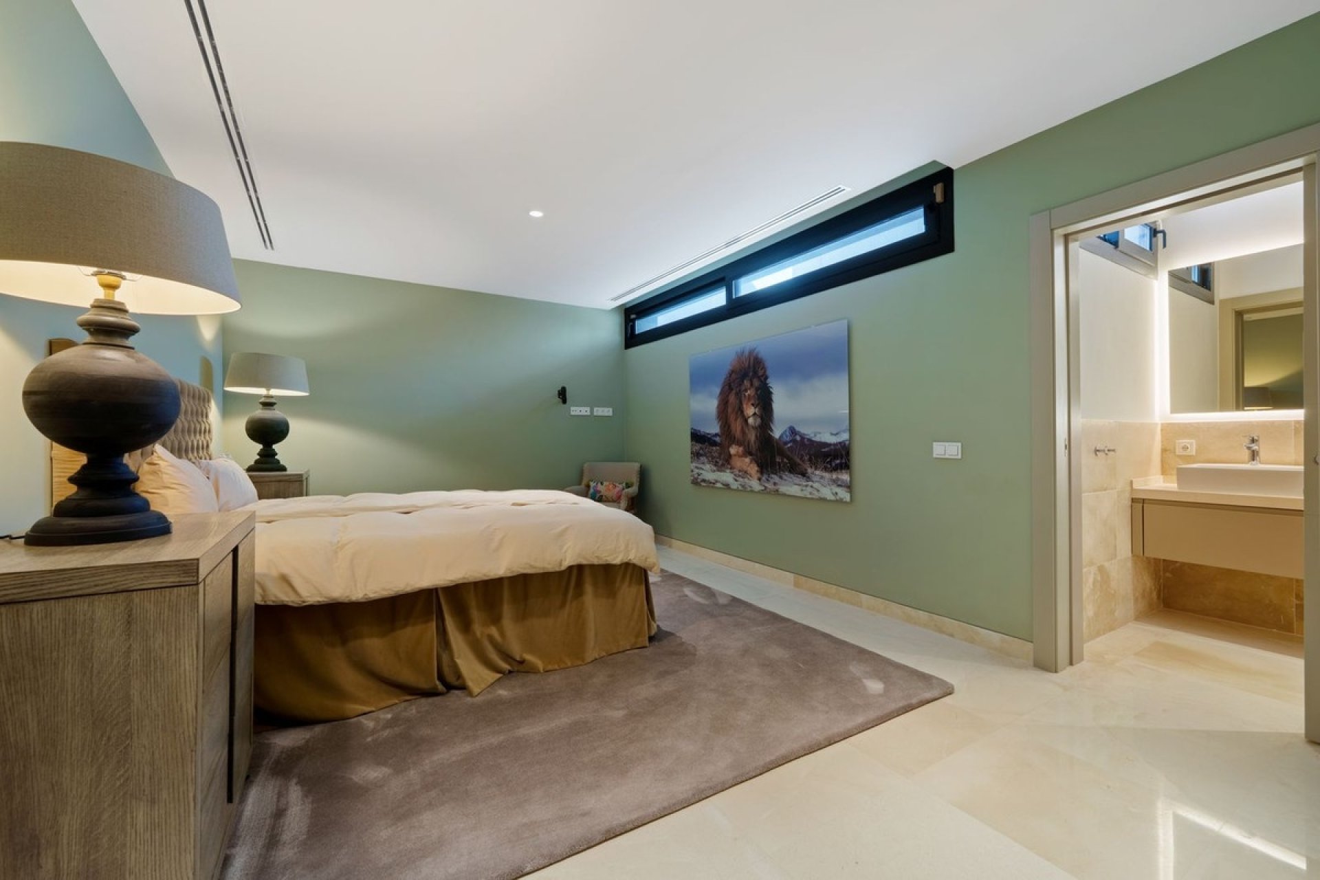 Wiederverkauf - Villa - Marbella - Nueva Andalucía