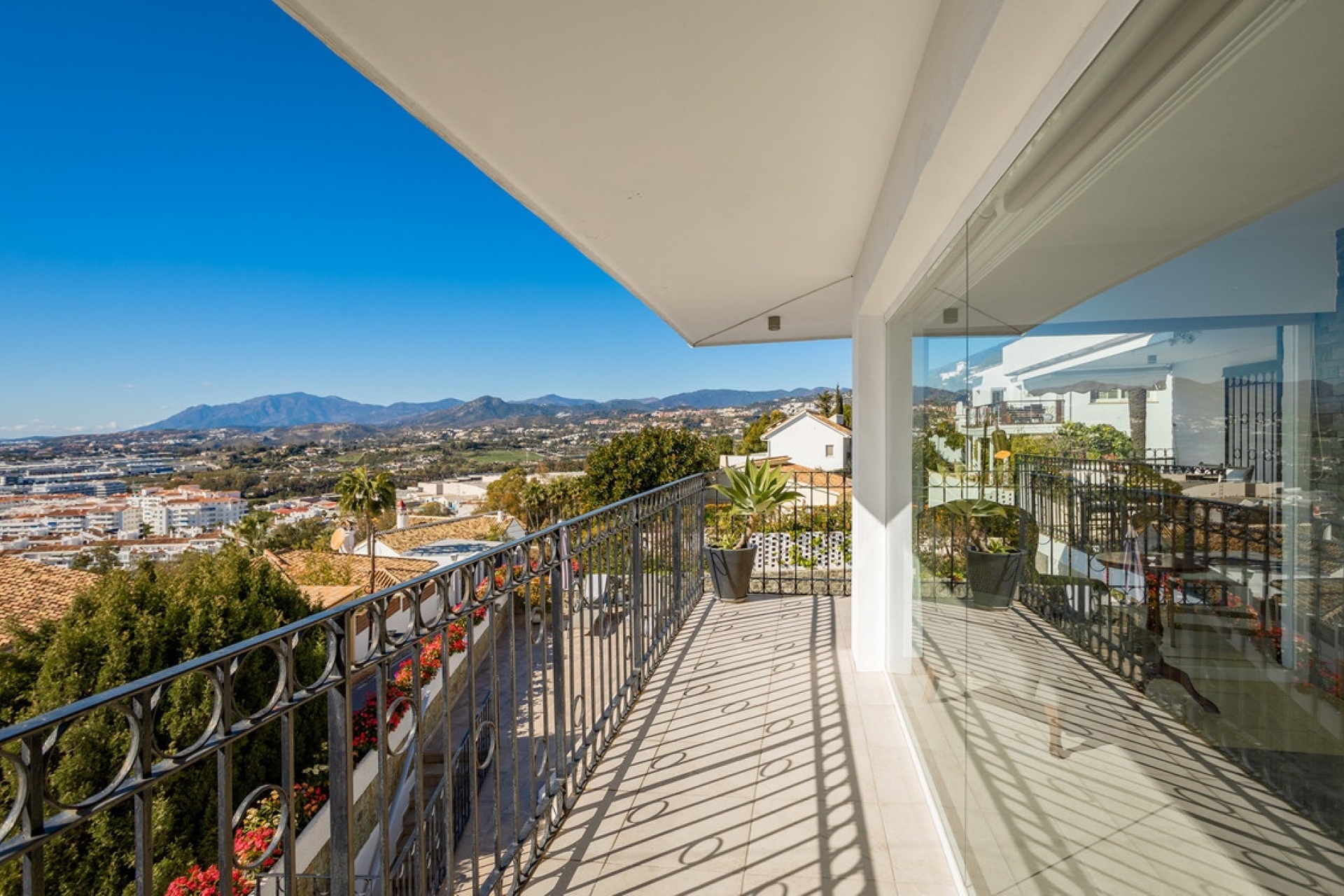 Wiederverkauf - Villa - Marbella - Nueva Andalucía