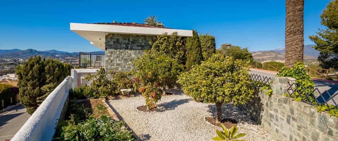 Wiederverkauf - Villa - Marbella - Nueva Andalucía