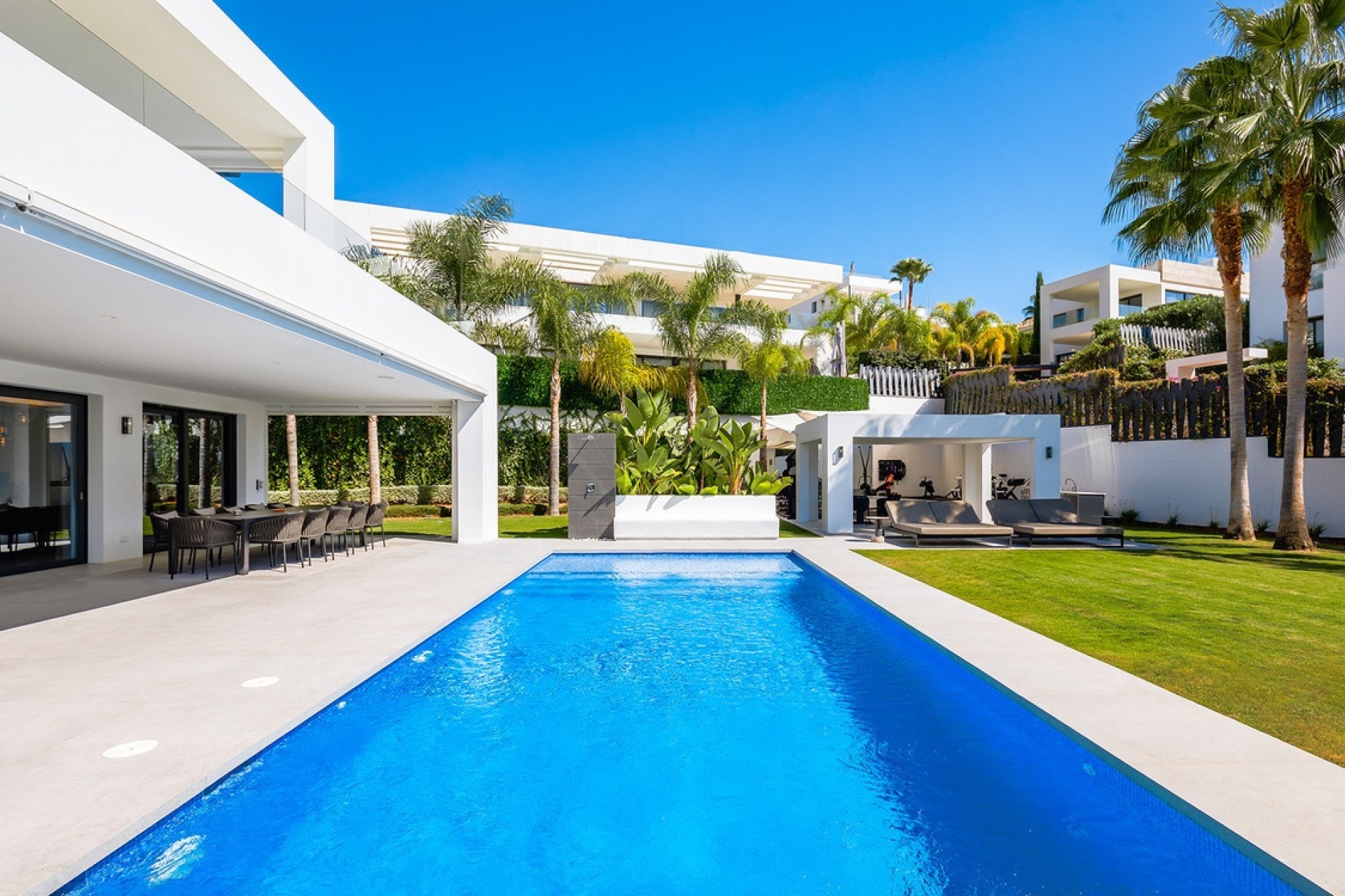 Wiederverkauf - Villa - Marbella - Nueva Andalucía