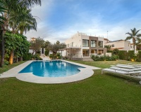 Wiederverkauf - Villa - Marbella - Nueva Andalucía