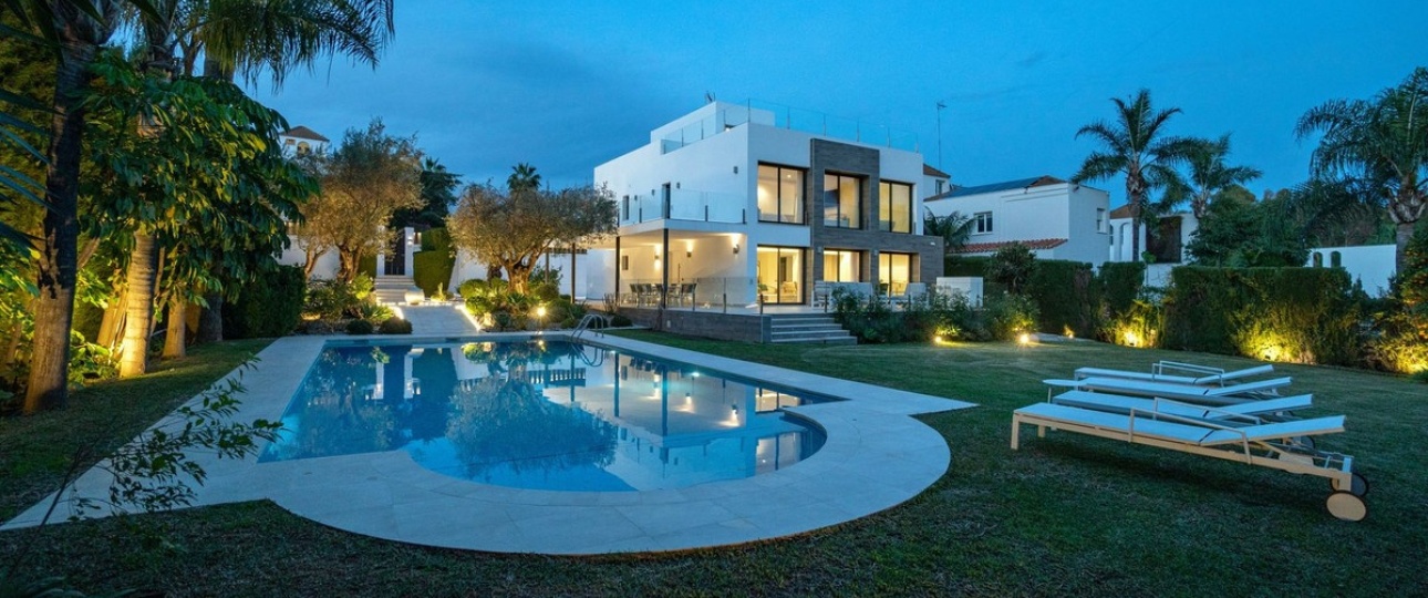 Wiederverkauf - Villa - Marbella - Nueva Andalucía