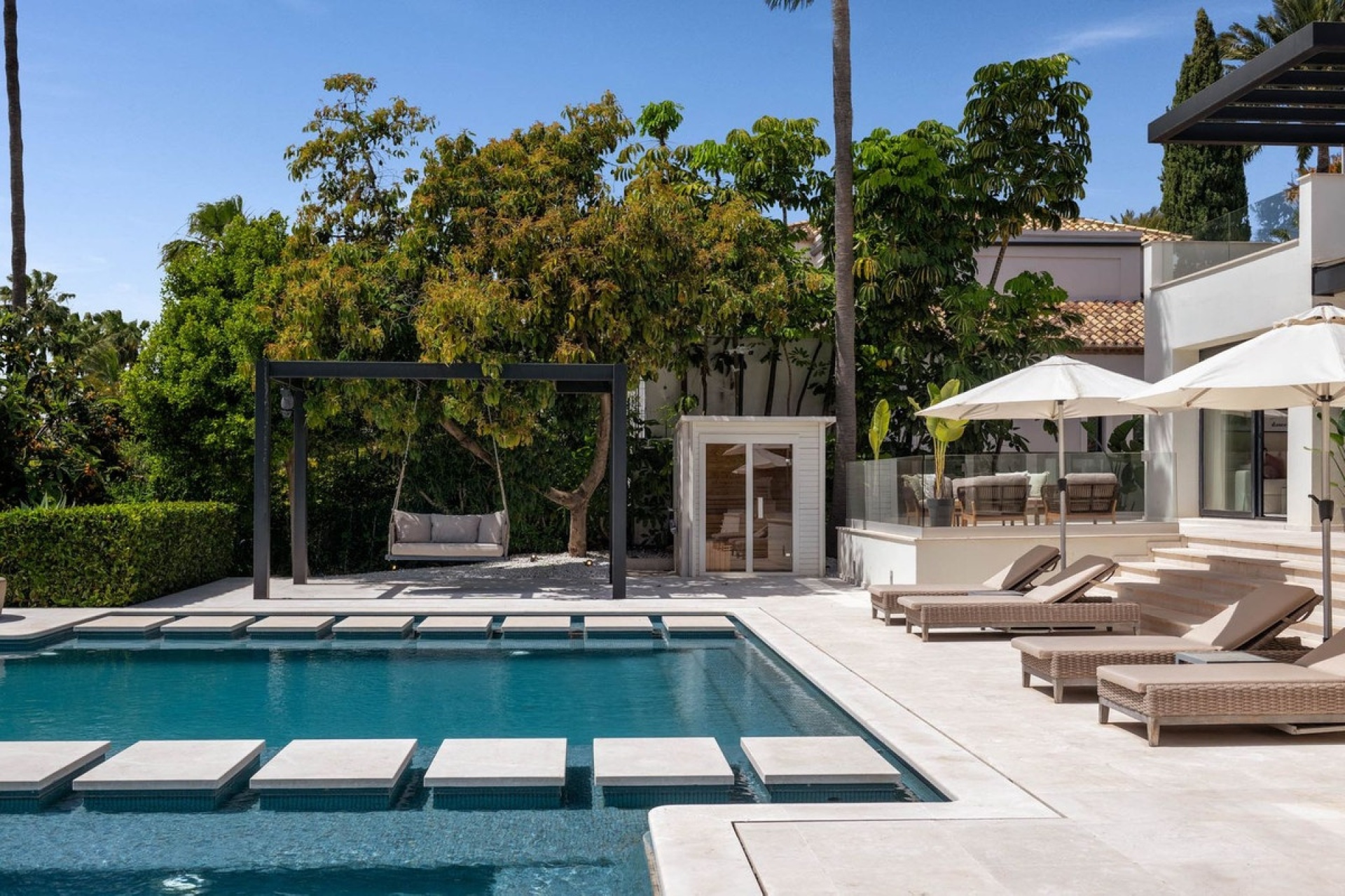 Wiederverkauf - Villa - Marbella - Nueva Andalucía