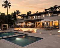 Wiederverkauf - Villa - Marbella - Nueva Andalucía