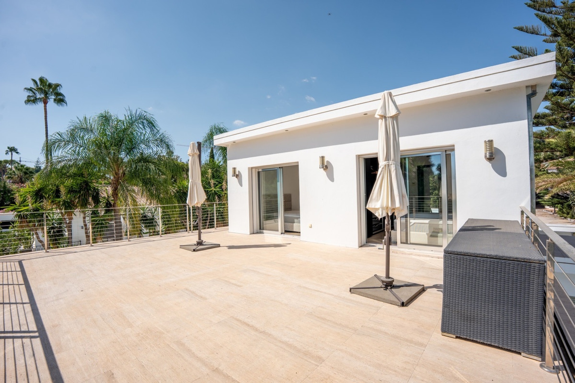 Wiederverkauf - Villa - Marbella - Nueva Andalucía
