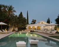 Wiederverkauf - Villa - Marbella - Nueva Andalucía