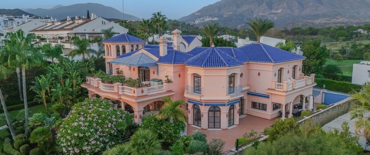 Wiederverkauf - Villa - Marbella - Nueva Andalucía
