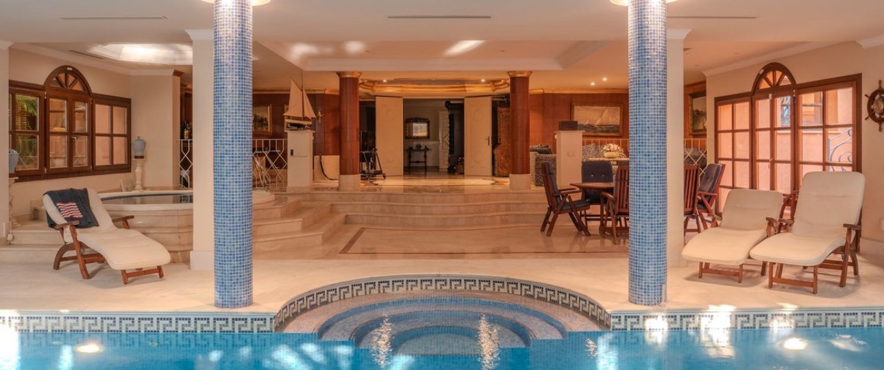 Wiederverkauf - Villa - Marbella - Nueva Andalucía