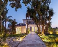 Wiederverkauf - Villa - Marbella - Nueva Andalucía