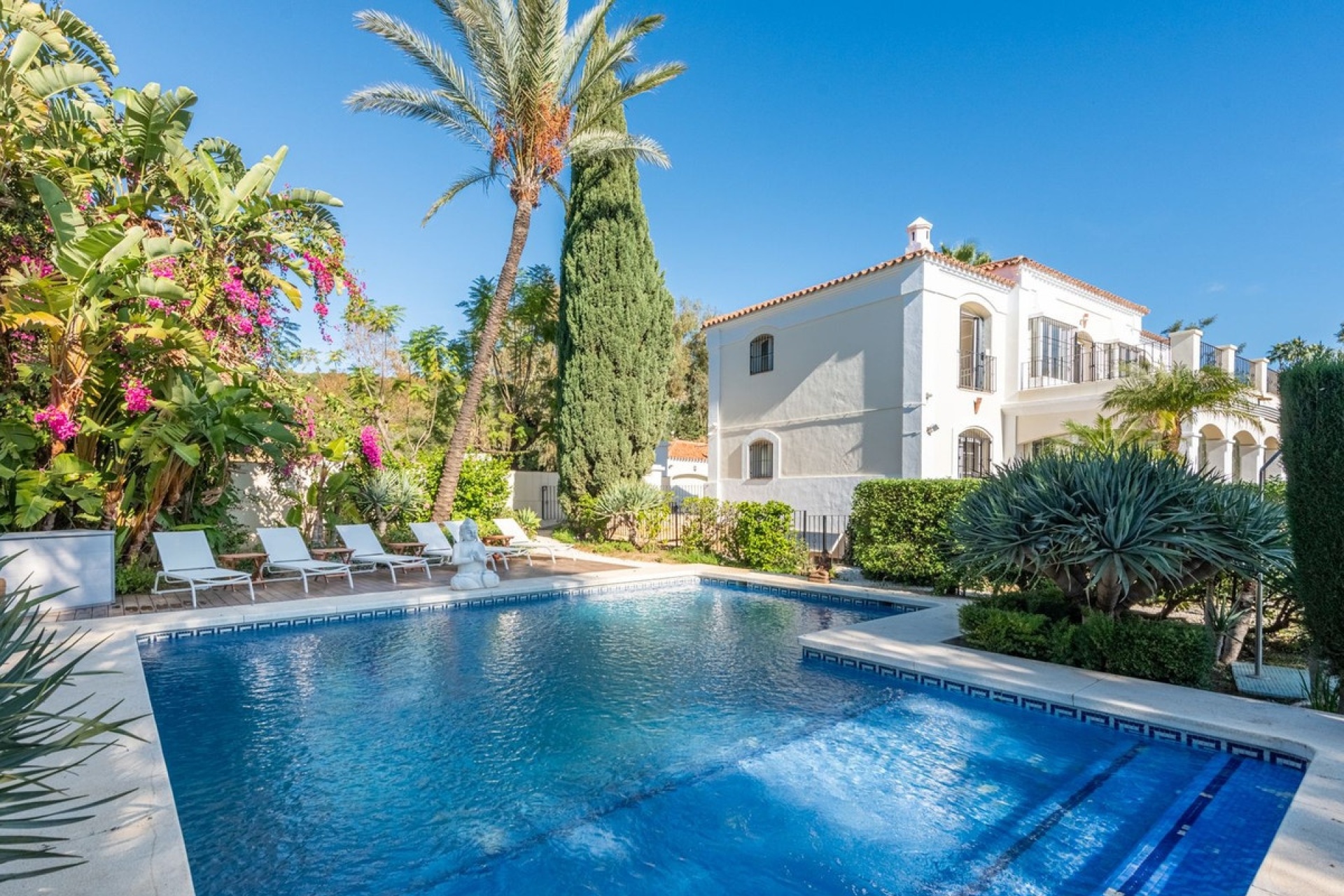 Wiederverkauf - Villa - Marbella - Nueva Andalucía