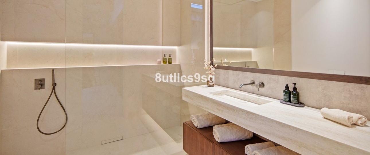 Wiederverkauf - Villa - Marbella - Nueva Andalucía