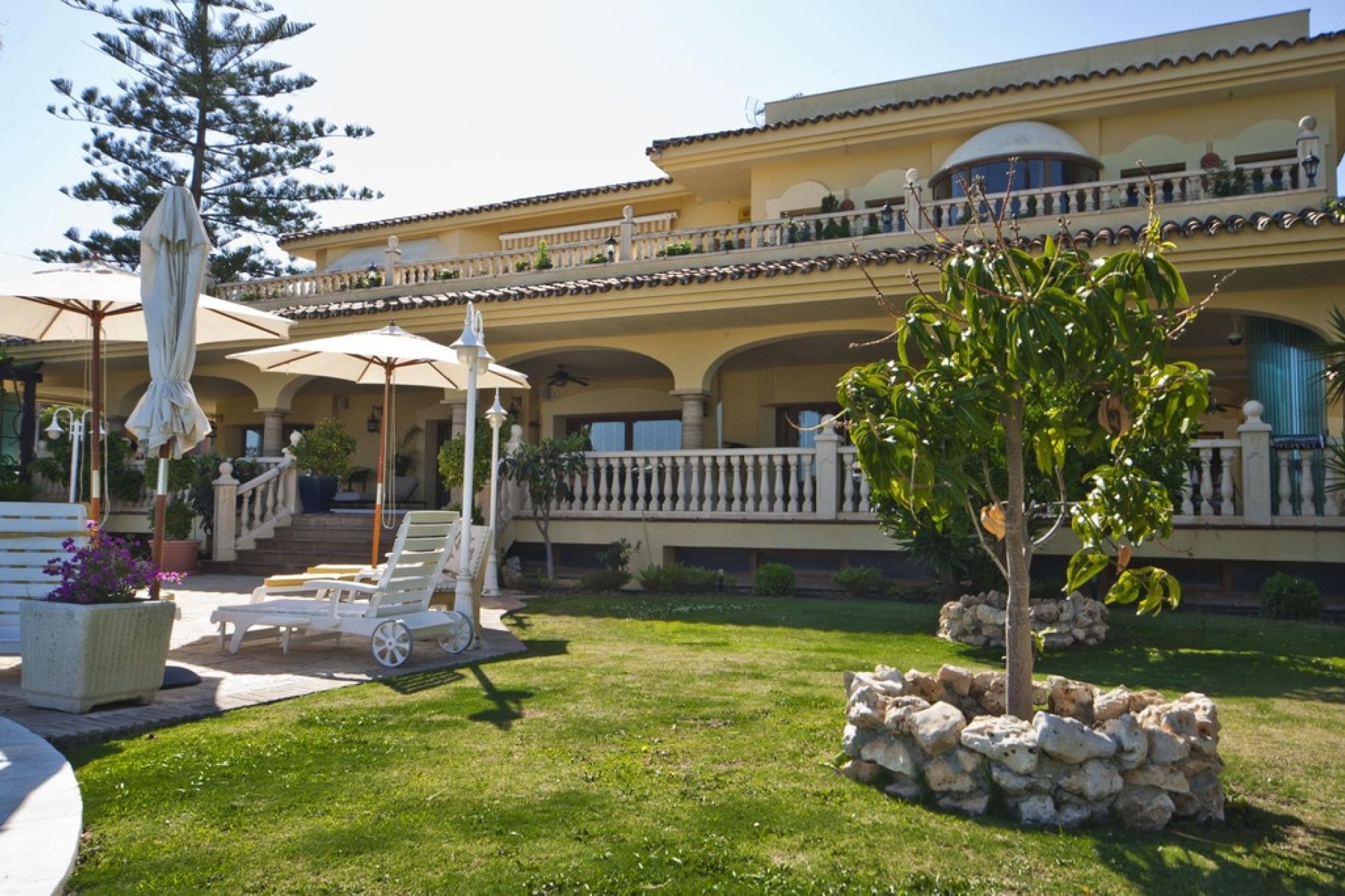 Wiederverkauf - Villa - Marbella - Nueva Andalucía