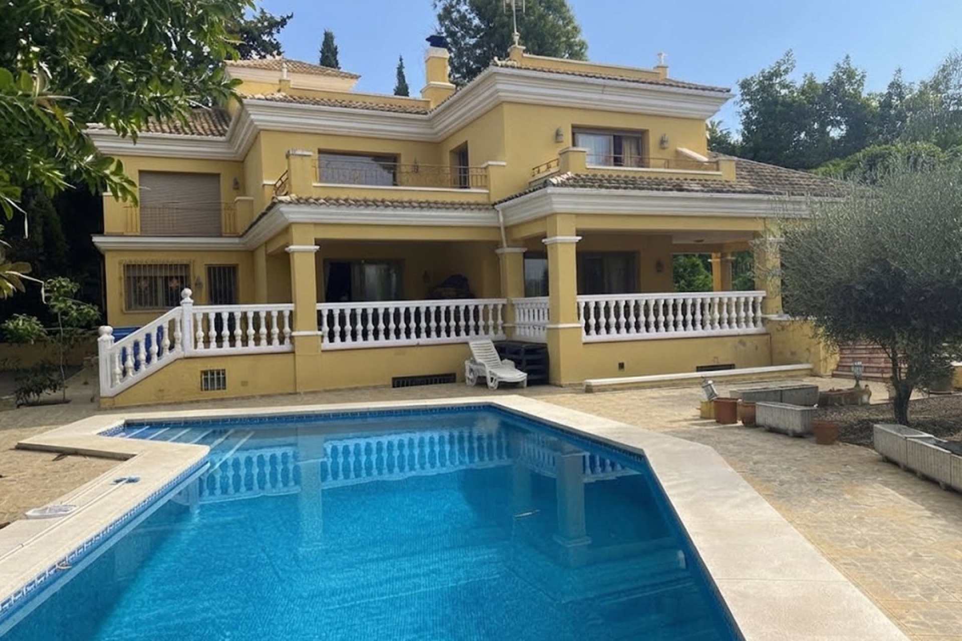 Wiederverkauf - Villa - Marbella - Nueva Andalucía