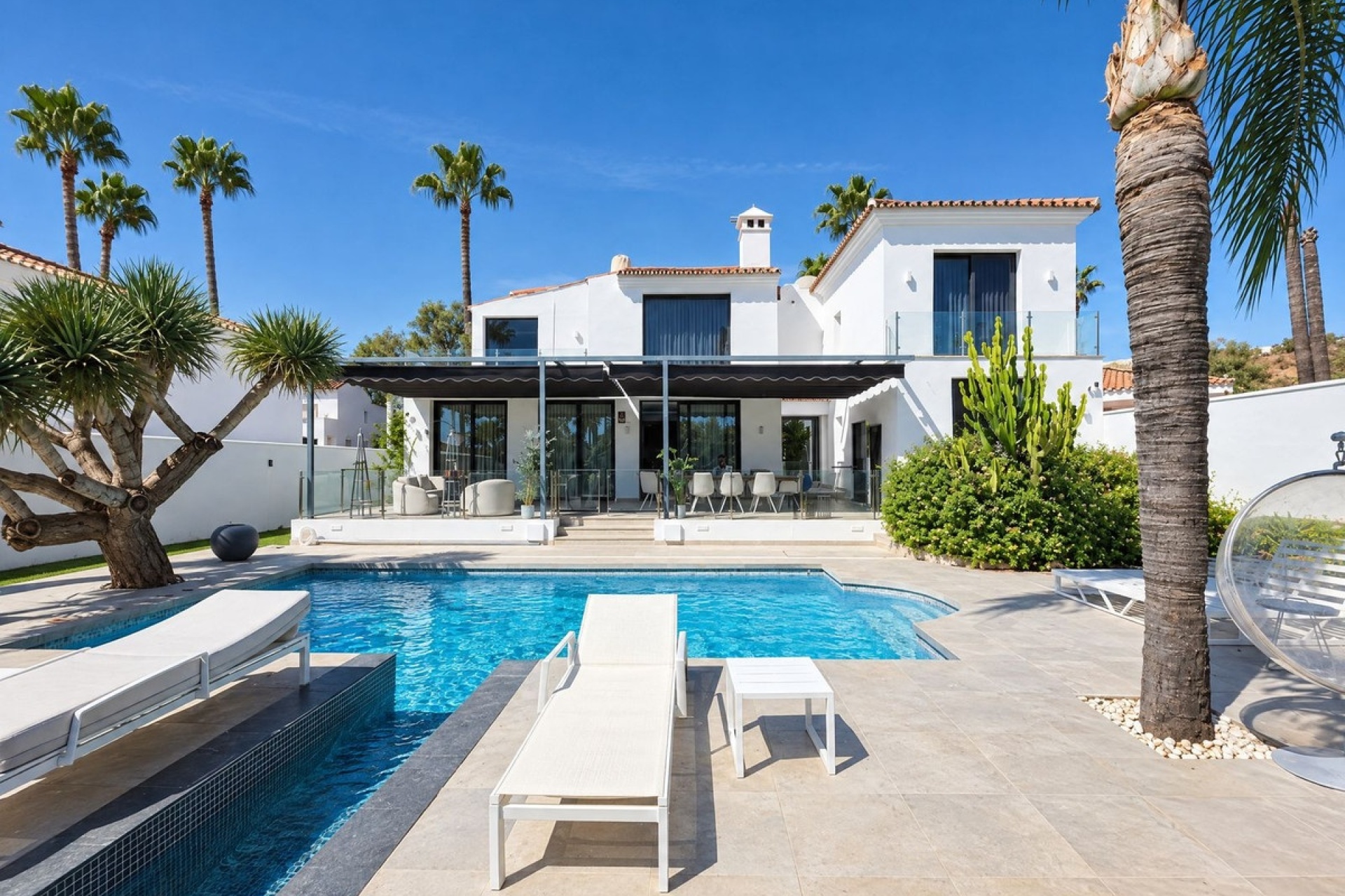 Wiederverkauf - Villa - Marbella - Nueva Andalucía