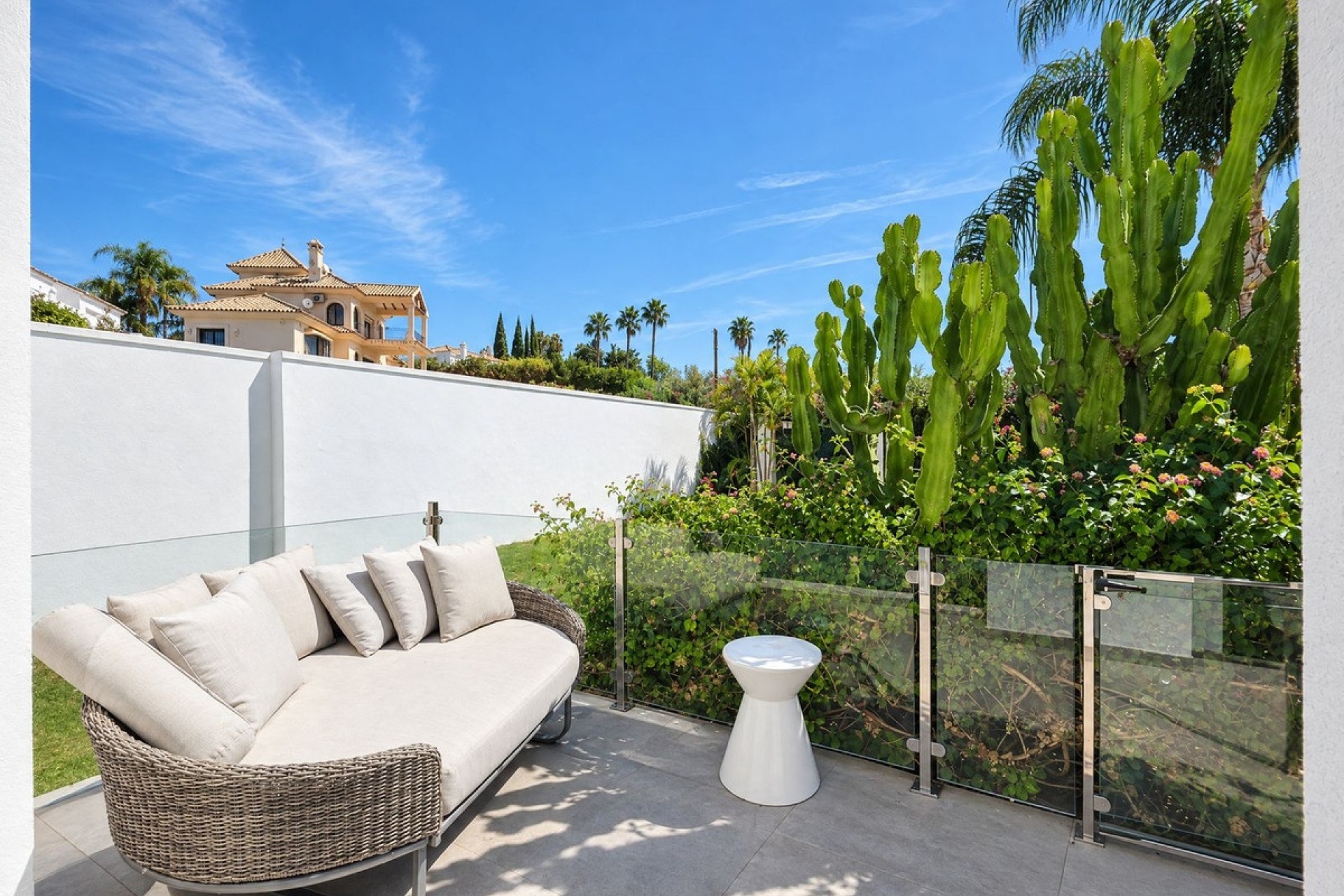 Wiederverkauf - Villa - Marbella - Nueva Andalucía