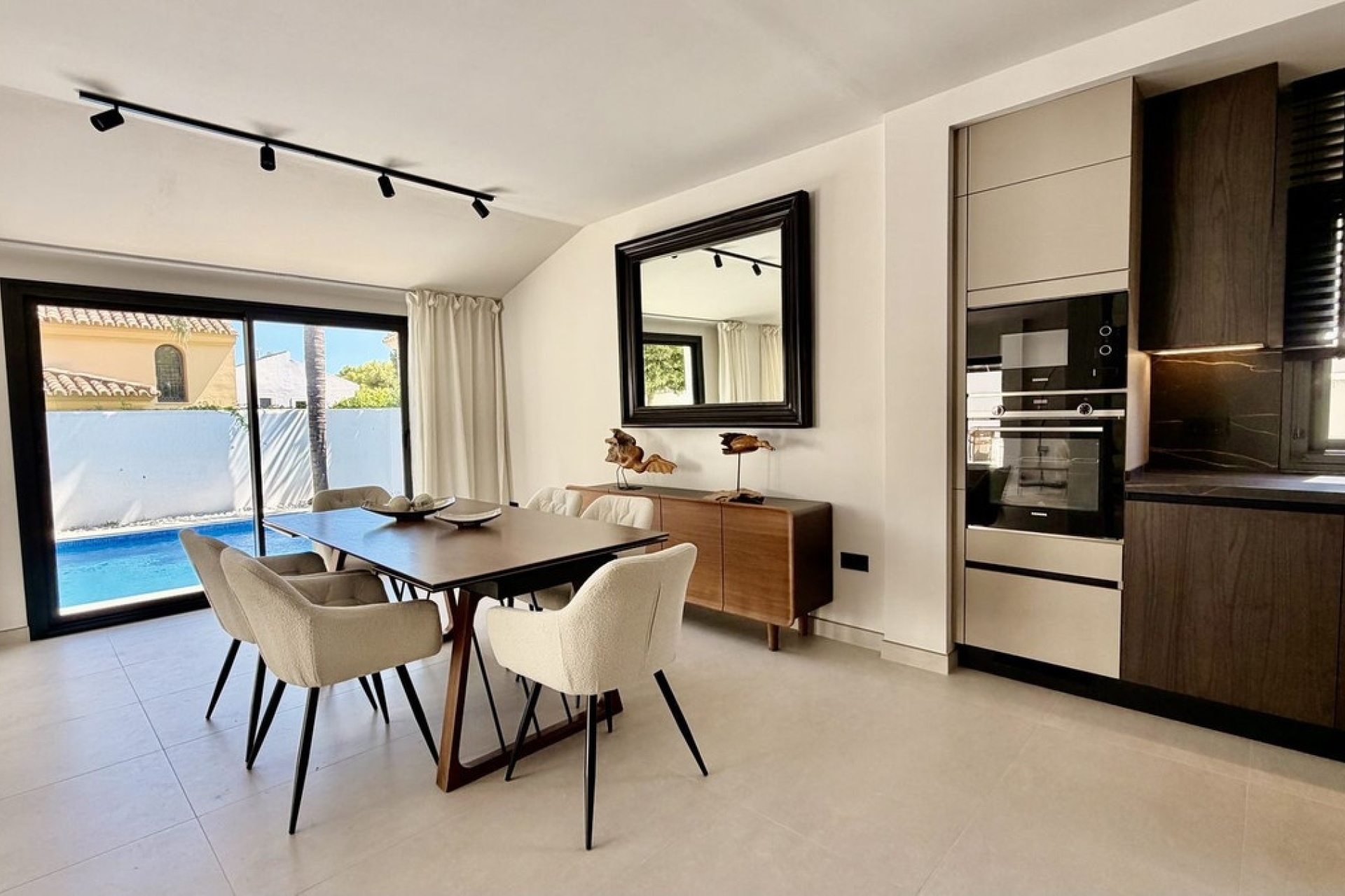 Wiederverkauf - Villa - Marbella - Nueva Andalucía