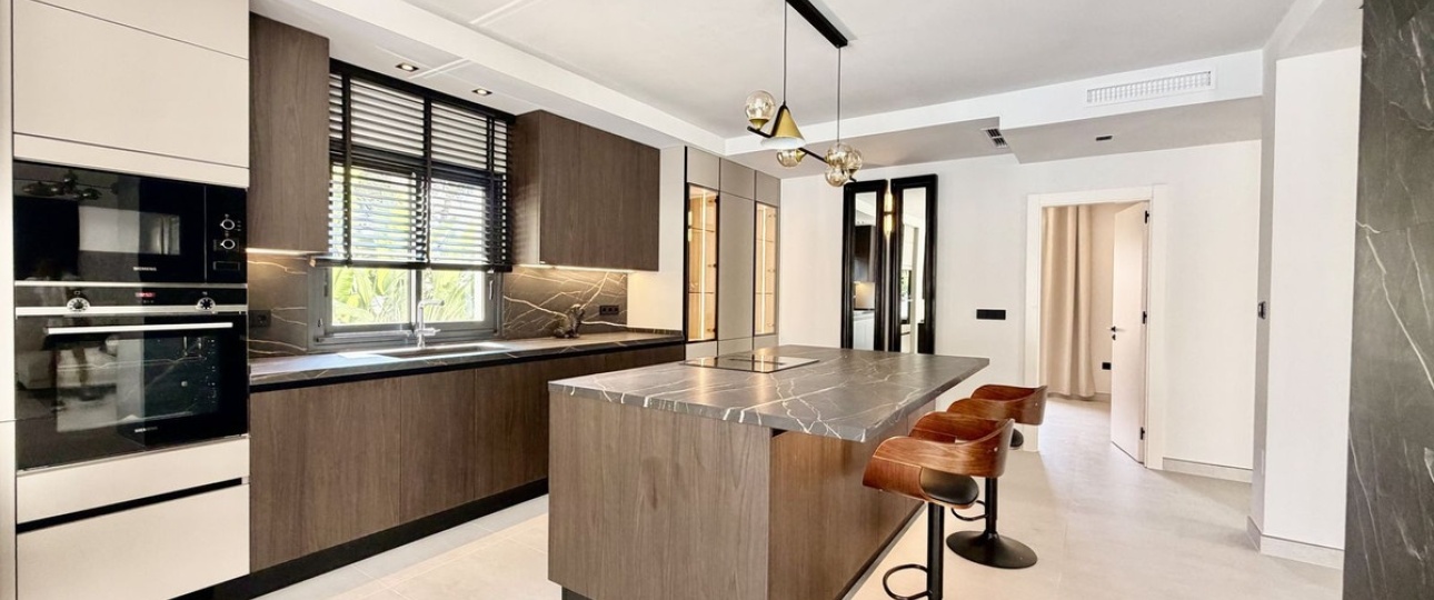 Wiederverkauf - Villa - Marbella - Nueva Andalucía