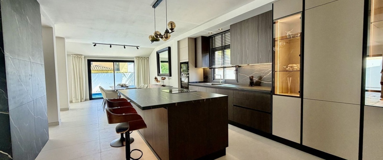 Wiederverkauf - Villa - Marbella - Nueva Andalucía