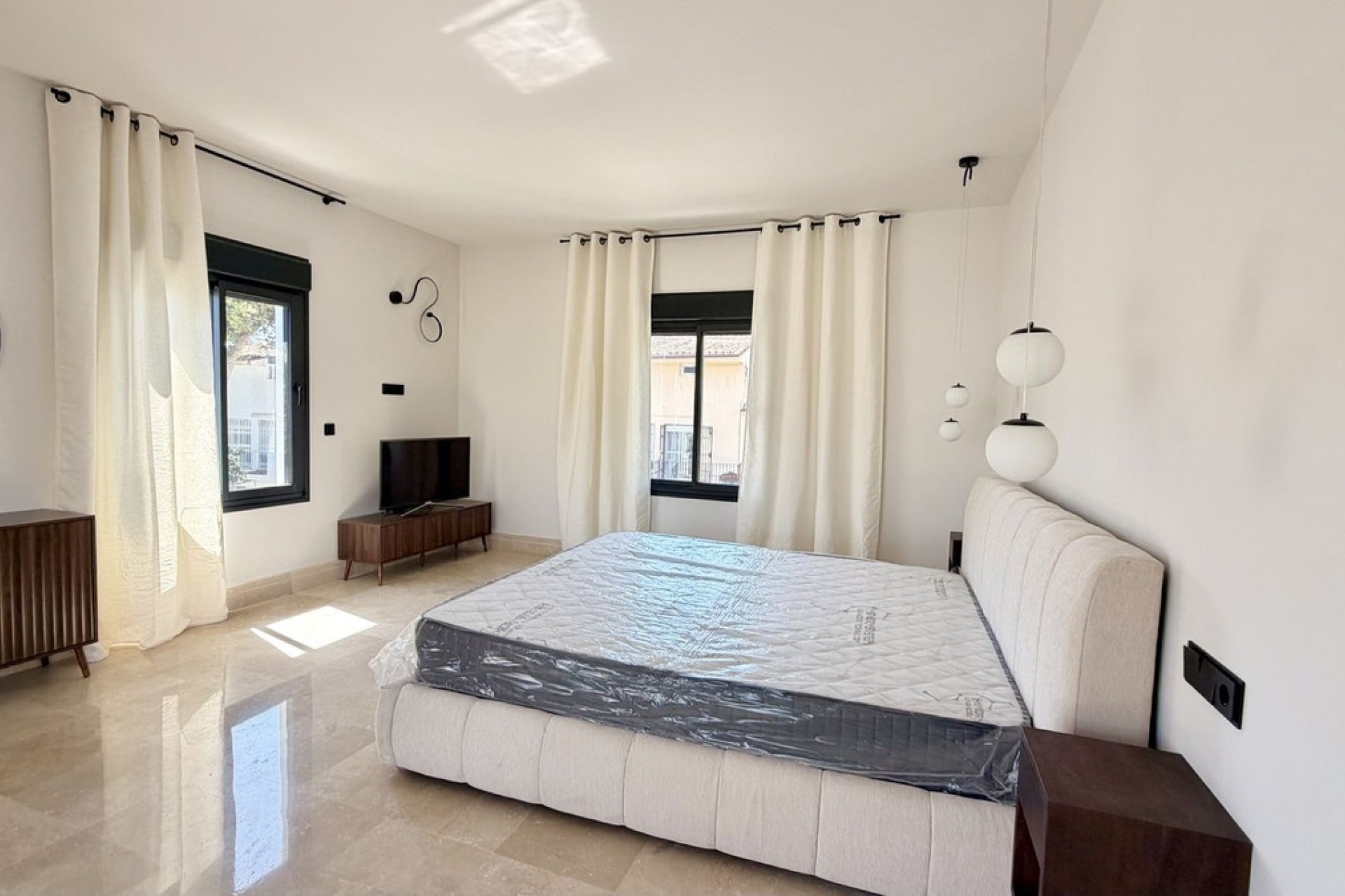 Wiederverkauf - Villa - Marbella - Nueva Andalucía