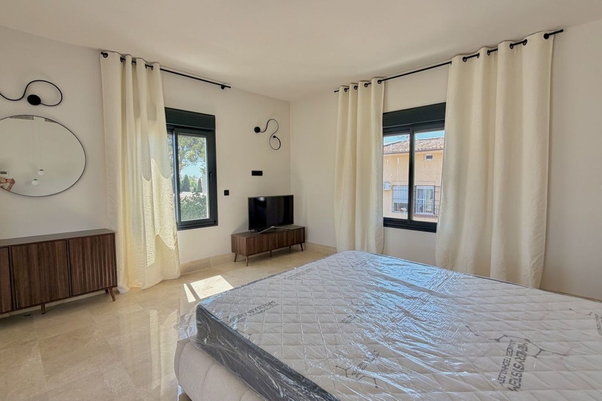 Wiederverkauf - Villa - Marbella - Nueva Andalucía
