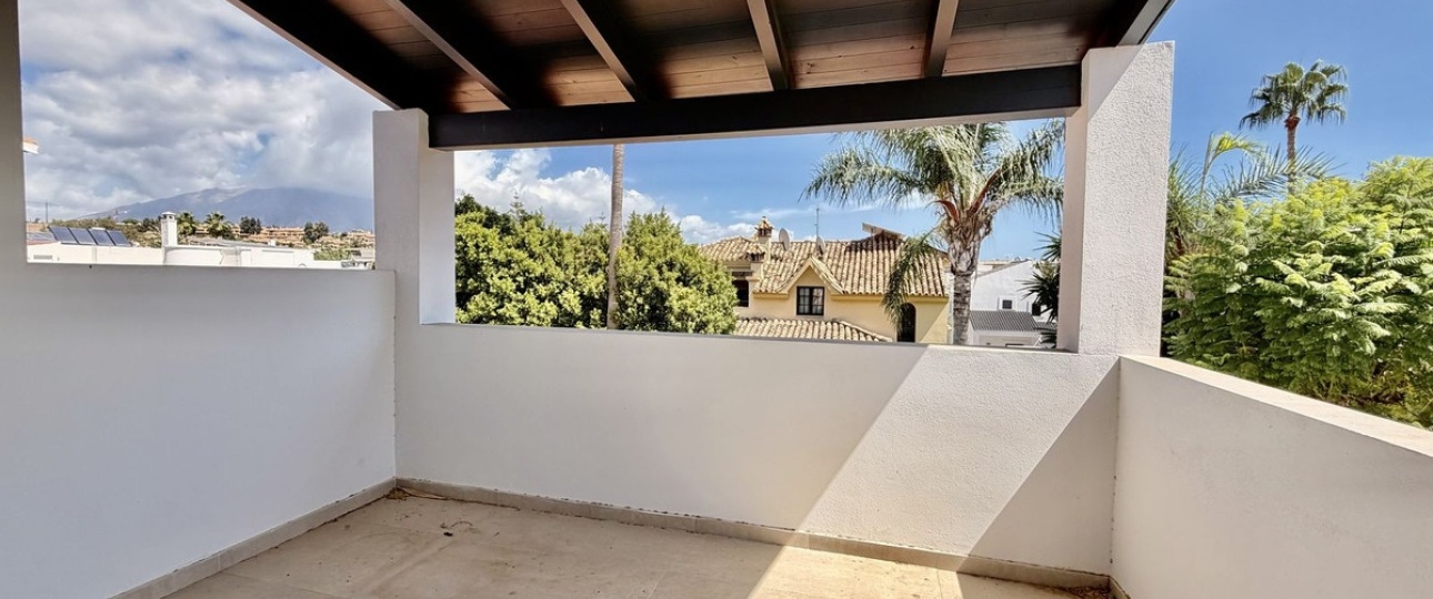 Wiederverkauf - Villa - Marbella - Nueva Andalucía