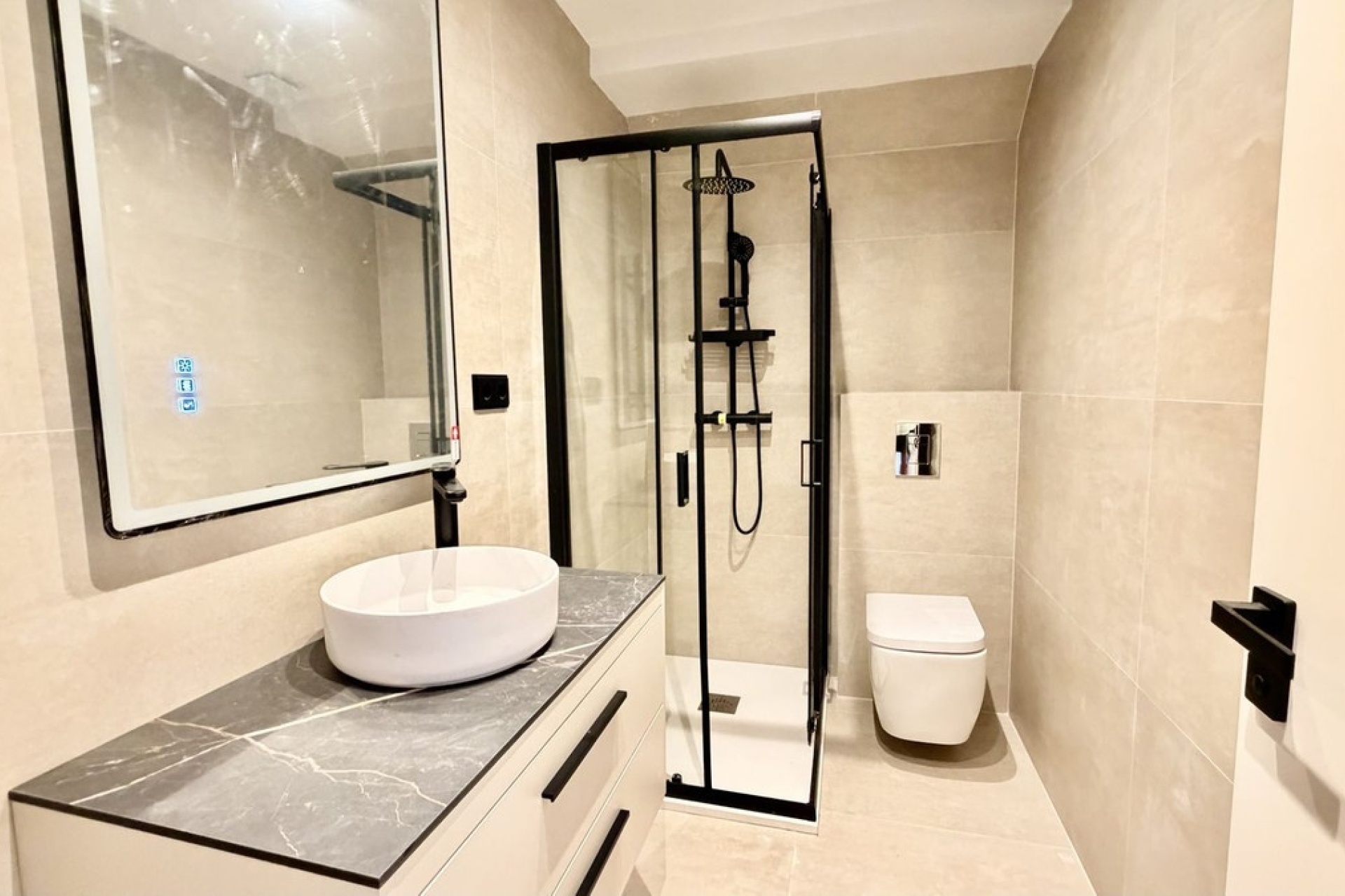Wiederverkauf - Villa - Marbella - Nueva Andalucía