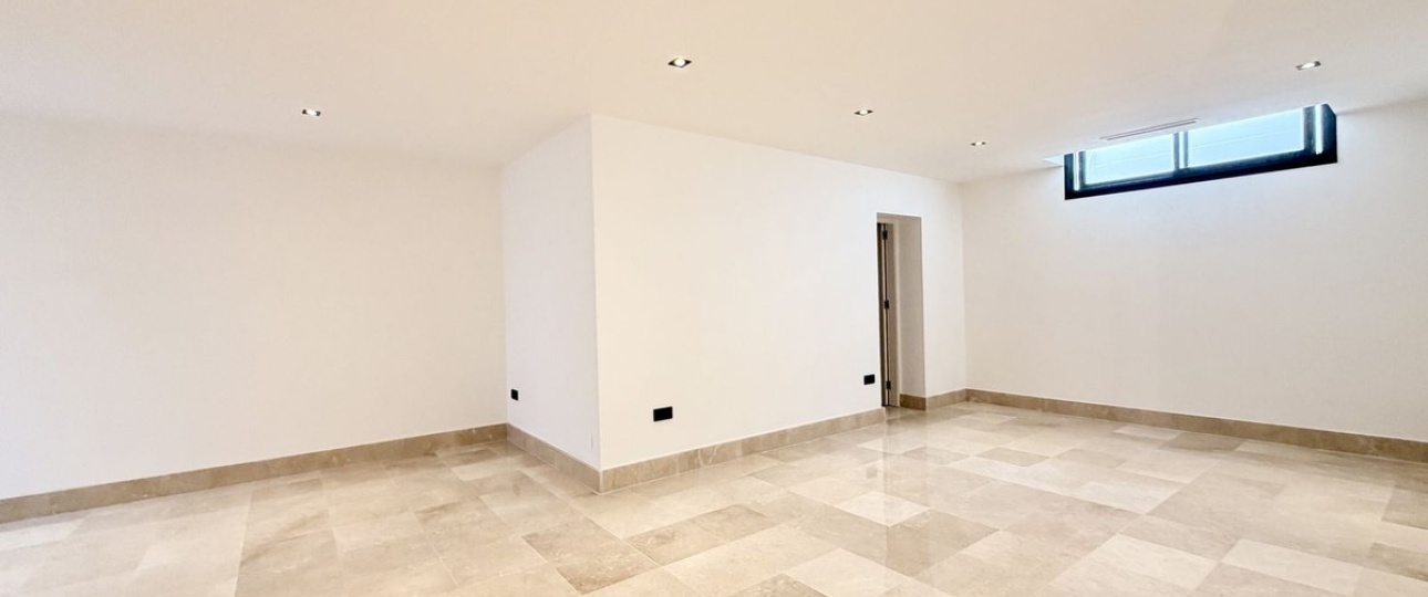 Wiederverkauf - Villa - Marbella - Nueva Andalucía