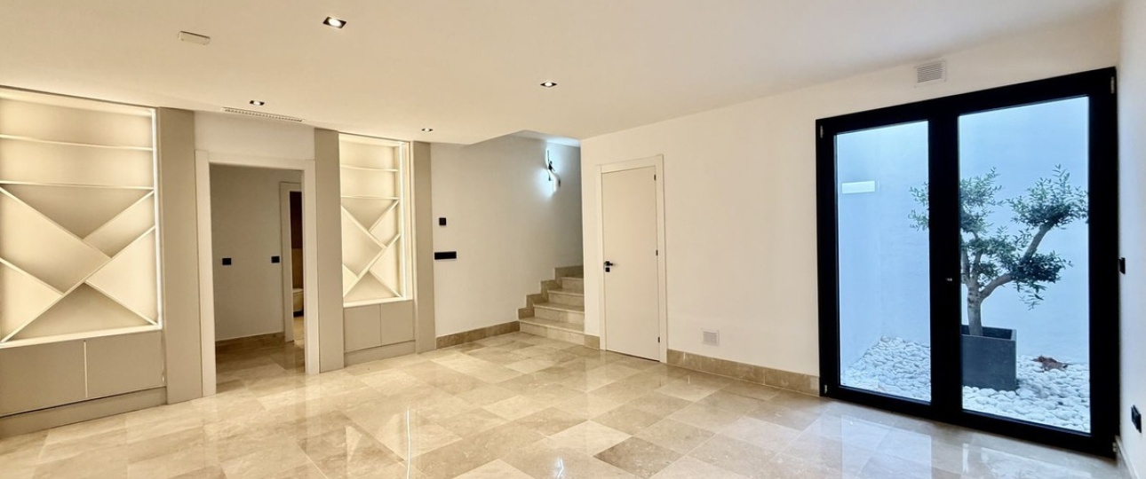 Wiederverkauf - Villa - Marbella - Nueva Andalucía