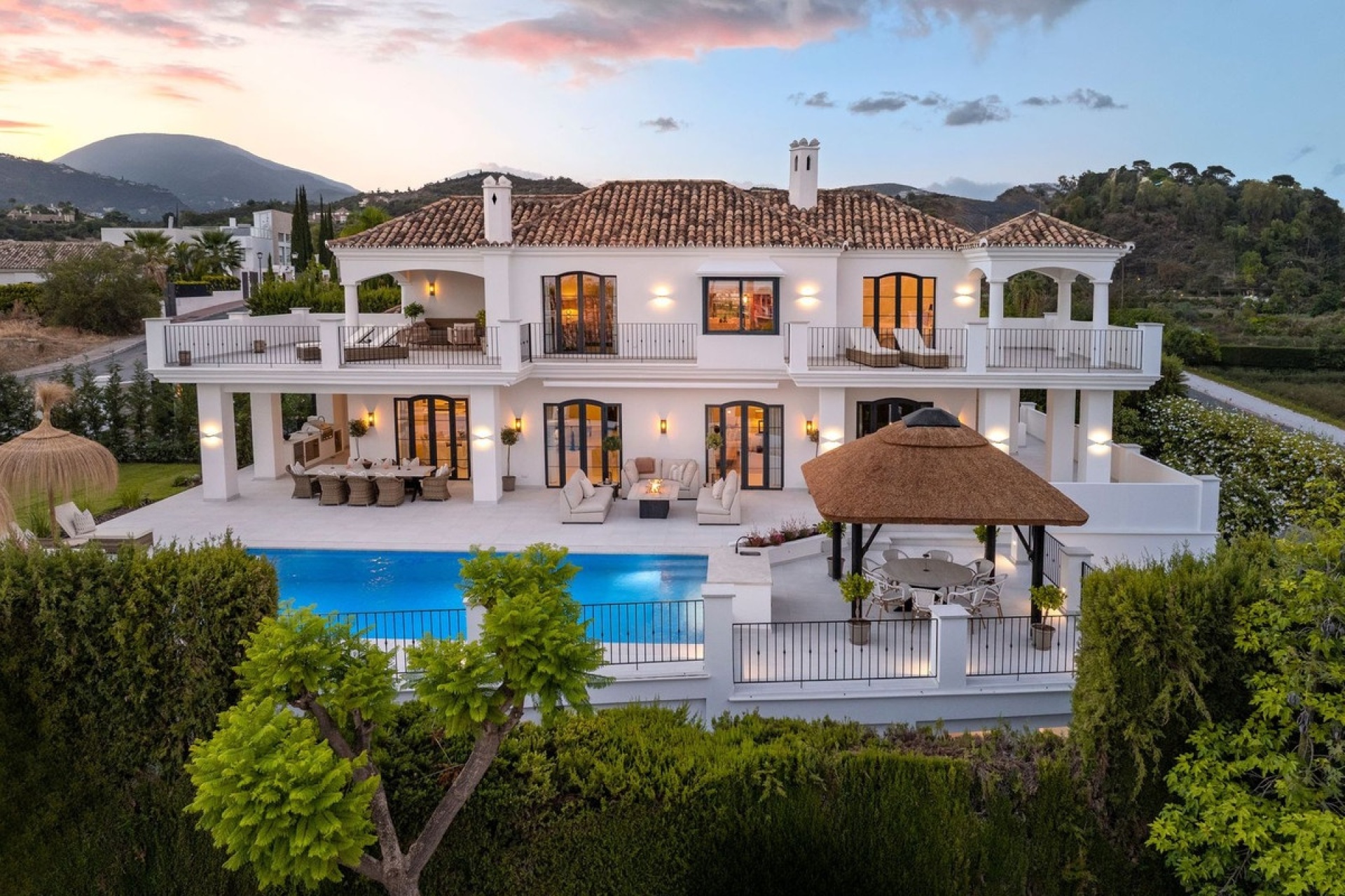 Wiederverkauf - Villa - Marbella - Nueva Andalucía