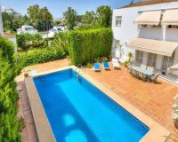Wiederverkauf - Villa - Marbella - Nueva Andalucía