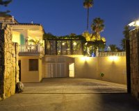 Wiederverkauf - Villa - Marbella - Puerto Banús