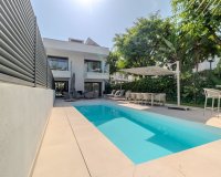 Wiederverkauf - Villa - Marbella - Puerto Banús